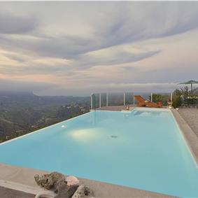 2 bedroom villa with pool, Castellammare del Golfo, sleeps 4